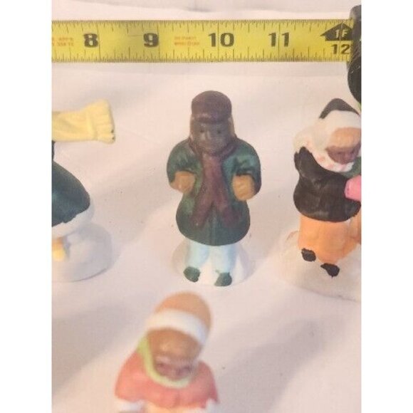 Lot of 9 Lemax Christmas Village Figurines Gumball Machine Resin Porcelain - Picture 7 of 16